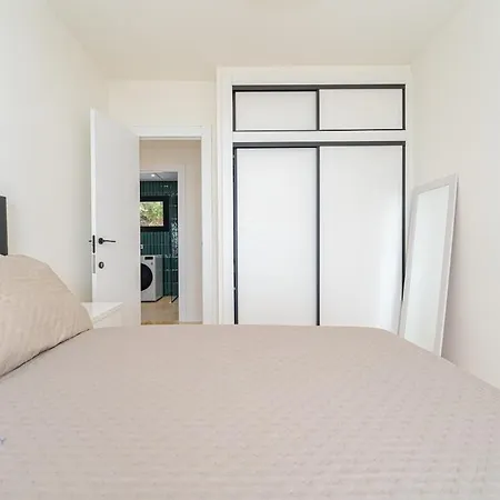 Apartment Gorgeous Stunning View With Pool Carrer del Mar