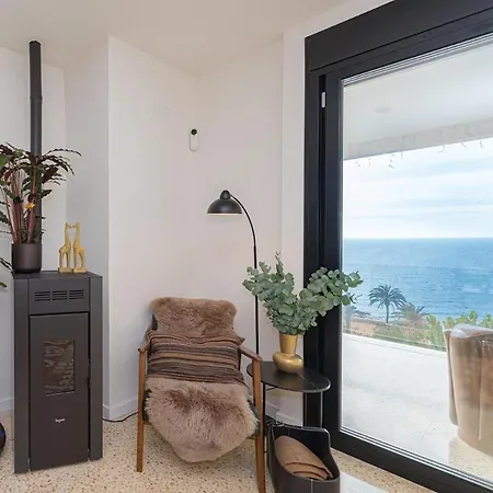 Gorgeous Stunning View With Pool Apartment Carrer del Mar